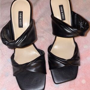 Nine West Black Twist Strap Sandals